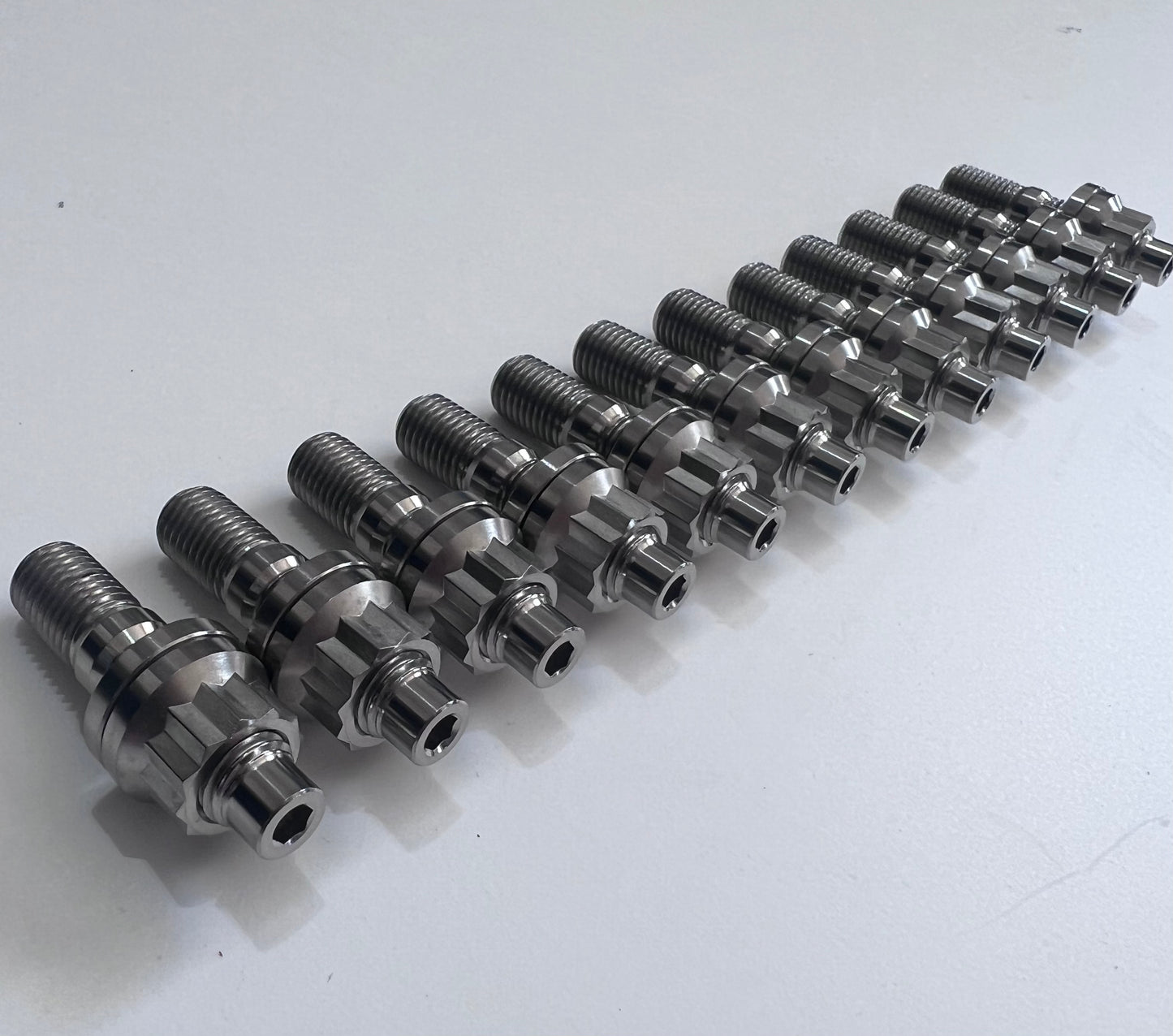 Nissan RB20/RB25/RB30 Titanium Exhaust Stud Kit